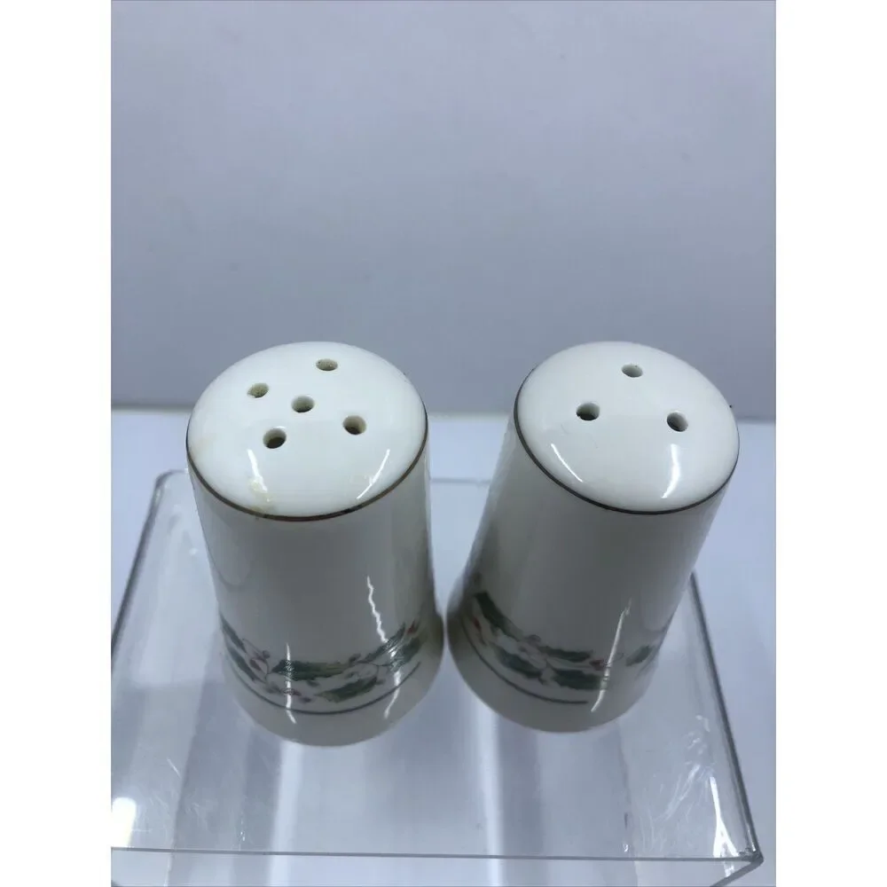 ROYAL LIMITED HOLLY HOLIDAY SALT & PEPPER SHAKER SET